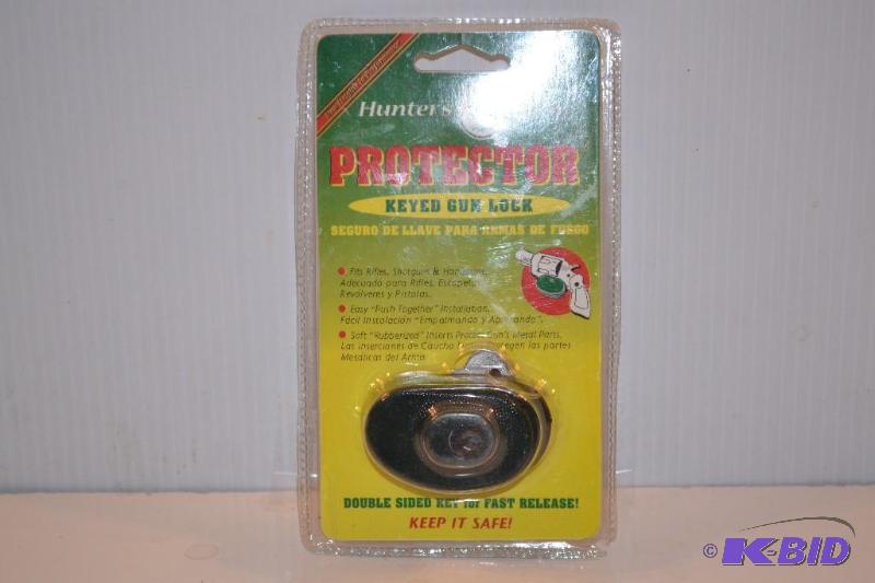 lot 74 image: Pistol gun lock....