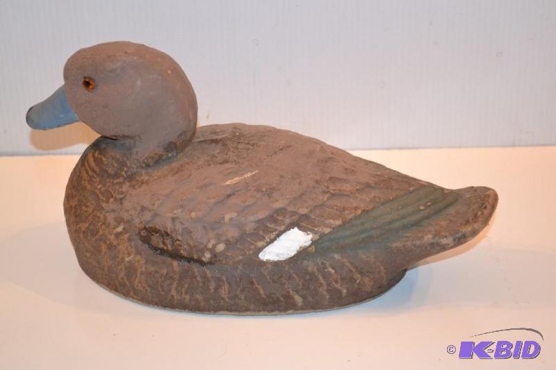 lot 80 image: AriDuk Hen...Now collectable  Nice condition...