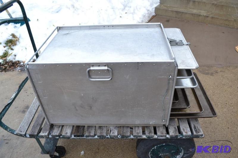 lot 9 image: Metal delivery container