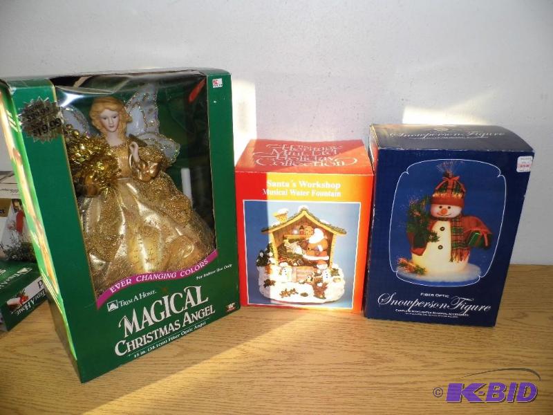 3 Piece Christmas Lot
