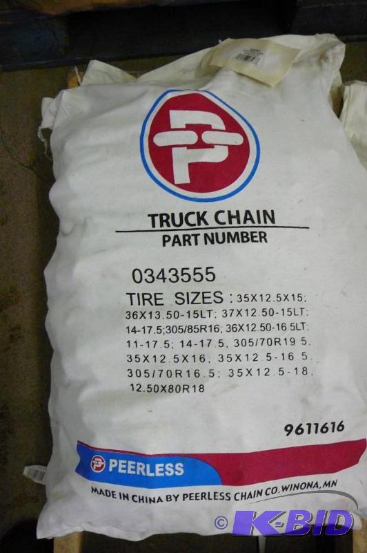 lot 102 image: Set of Peerless truck chains tire size 35 x 1...