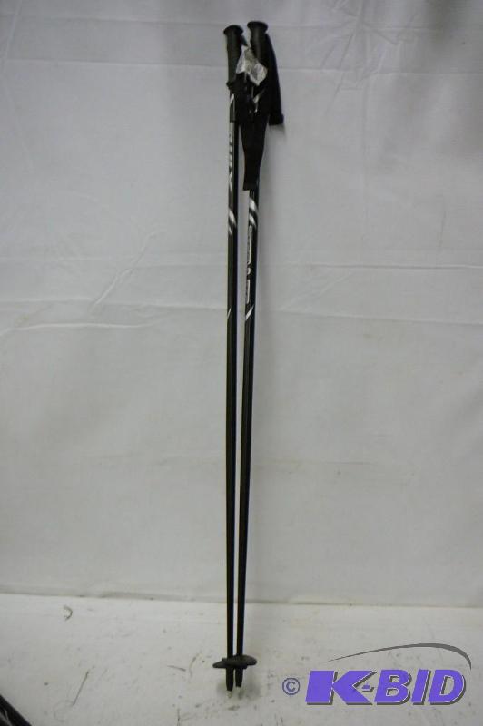 lot 32 image: Techlite swix 120cm...