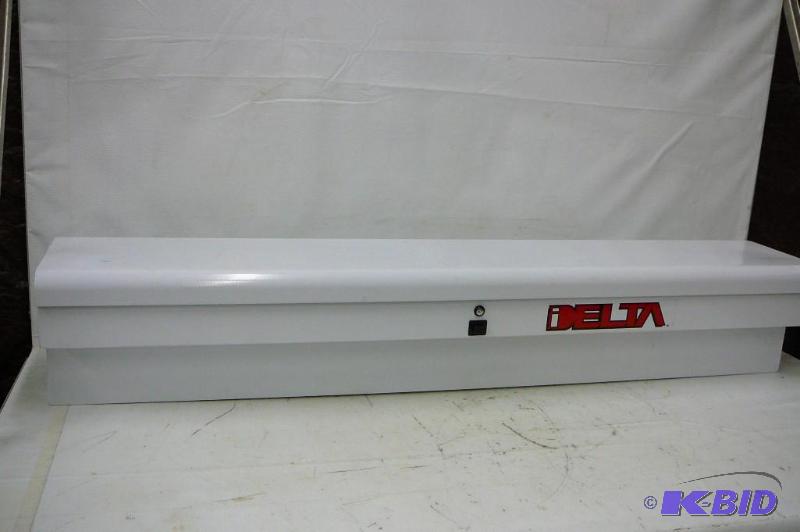 lot 39 image: Delta Pro side box with key and hardware ...