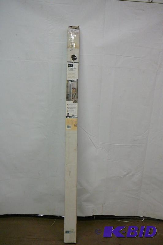 lot 62 image: ODL retractable screen 8Ft  white unit f...