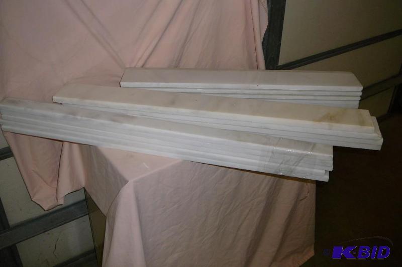 lot 82 image: Lot of white marble pieces 5 pieces 2 x 36 x ...