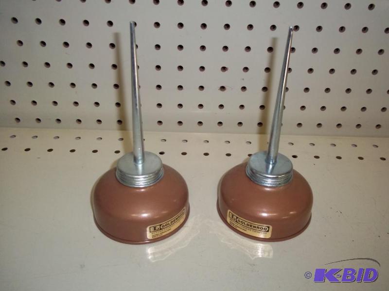 New oil cans...