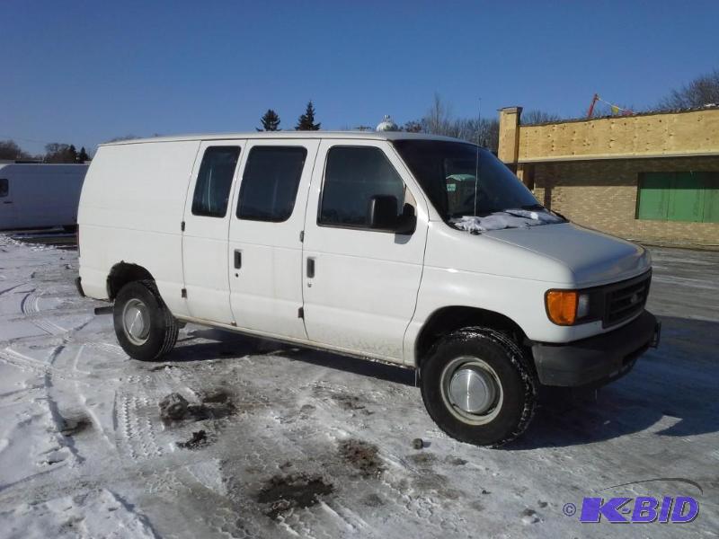 2004 Ford Econoline Van