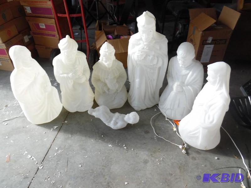 Nativity Light Up Lawn Ornaments