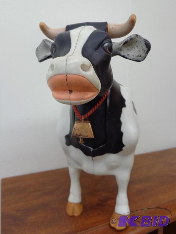 Toy Cow   Plastic Cow w Moving Head &amp Ta...