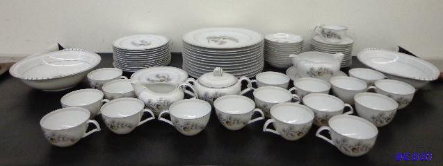 Beautiful Dish Set   Silver Pine&nbsp  By Na...