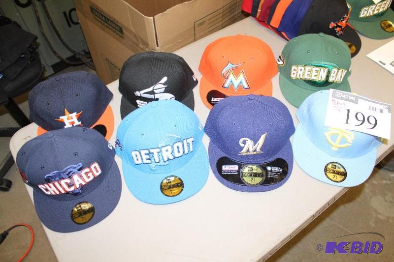 Officially Licensed Fitted Hats wMiscellaneous Sizes & Sports Team Logos