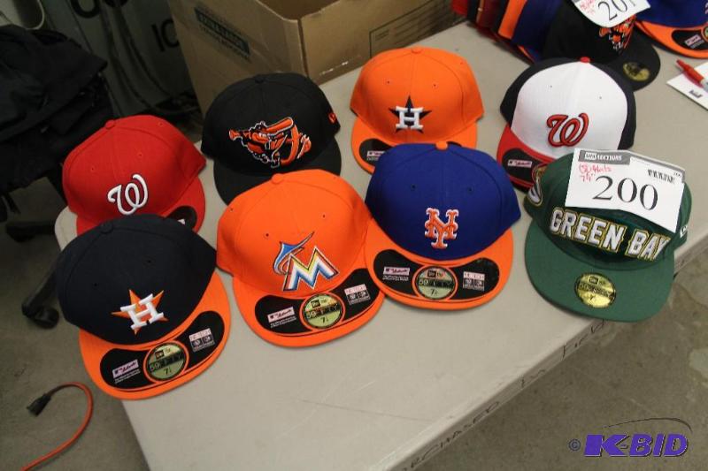 Officially Licensed Fitted Hats wMiscellaneous Sizes & Sports Team Logos