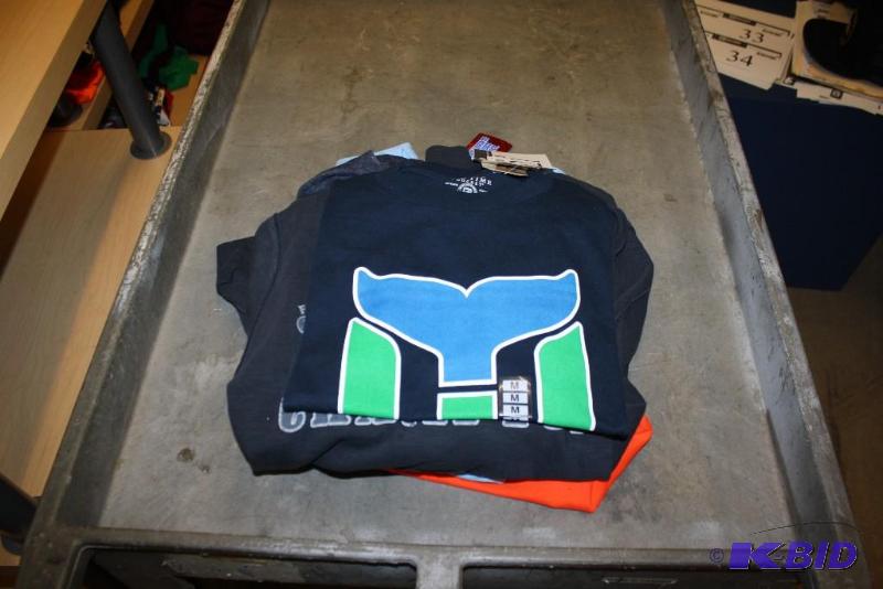 Officially Licensed Sports Apparel Tops (M)
