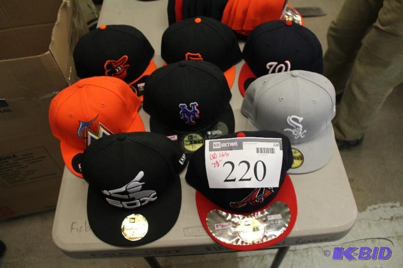 Officially Licensed Fitted Hats wMiscellaneous Sizes & Sports Team Logos