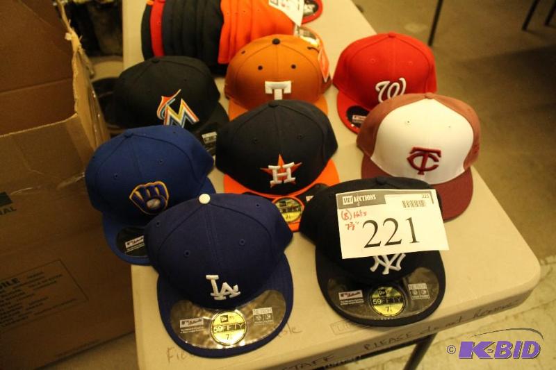 Officially Licensed Fitted Hats wMiscellaneous Sizes & Sports Team Logos