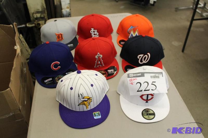 Officially Licensed Fitted Hats wMiscellaneous Sizes & Sports Team Logos