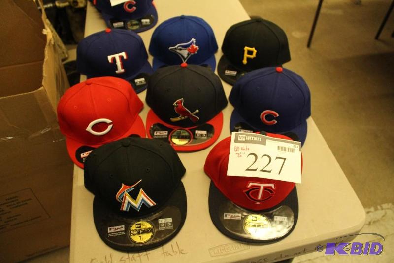 Officially Licensed Fitted Hats wMiscellaneous Sizes & Sports Team Logos