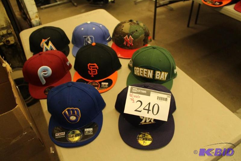 Officially Licensed Fitted Hats wMiscellaneous Sizes & Sports Team Logos