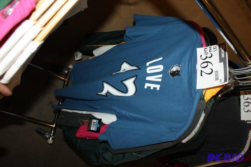 Officially Licensed Sports Apparel Tops (M)