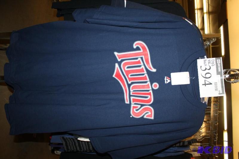 Officially Licensed Sports Apparel Tops (XXL)