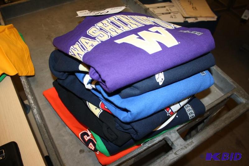 Officially Licensed Sports Apparel Tops (XXL)