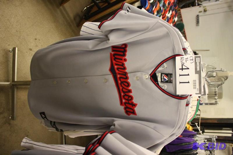 Officially Licensed Sports Apparel Tops Twins Merchandise (XL)
