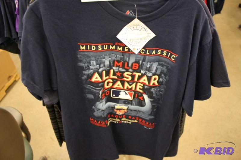 Officially Licensed Sports Apparel Tops (M)