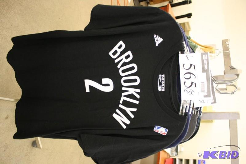 Officially Licensed Sports Apparel Tops (L)