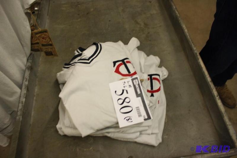 Officially Licensed Sports Apparel Tops (M) Twins Merchandise
