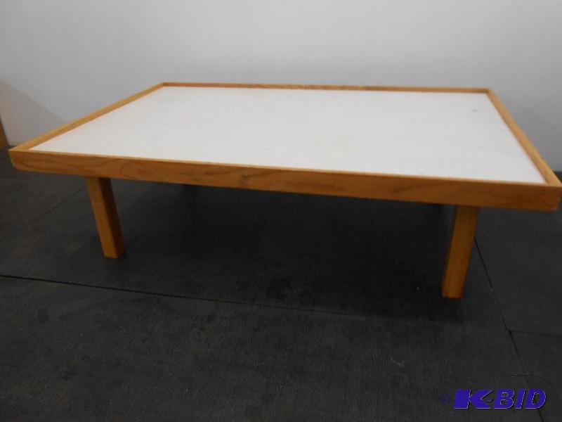 Kids Paly Table