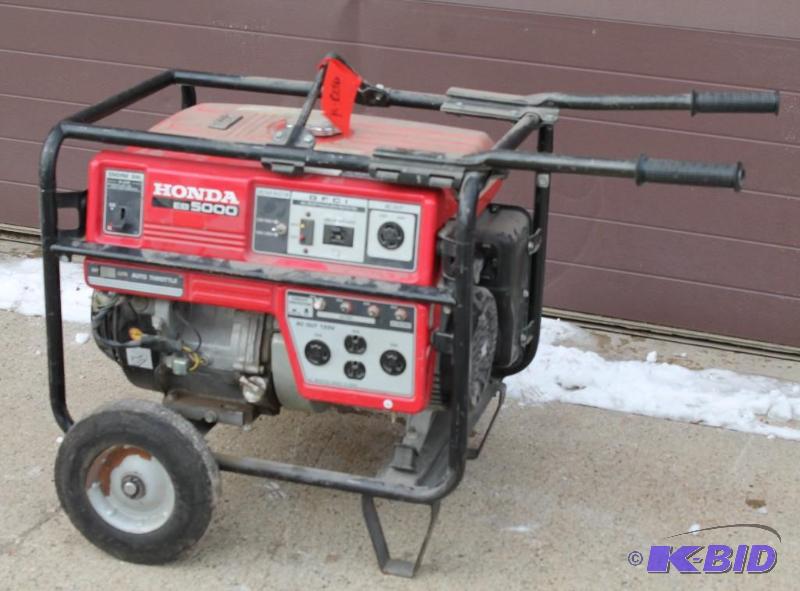 lot 12 image: HONDA 5000 Power Generator 5 KW Generator Gas...