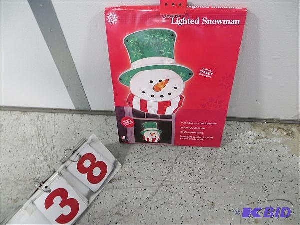 lot 38 image: Shimmering lighted Snowman. 15" h. Indoo...