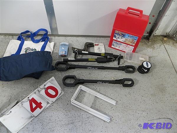 lot 40 image: Lot of Misc. Items....