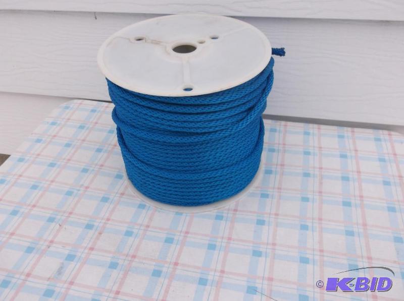 lot 14 image: Large roll of Poly soiled braided blue 38 ro...