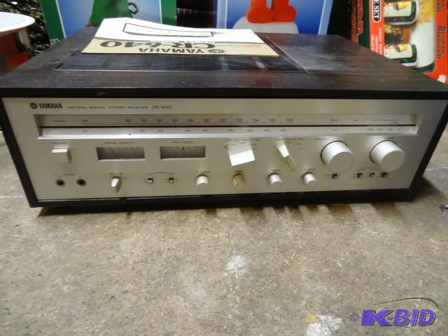 lot 103 image: Yamaha CR-640 Stereo Receiver. Vintage. Power...