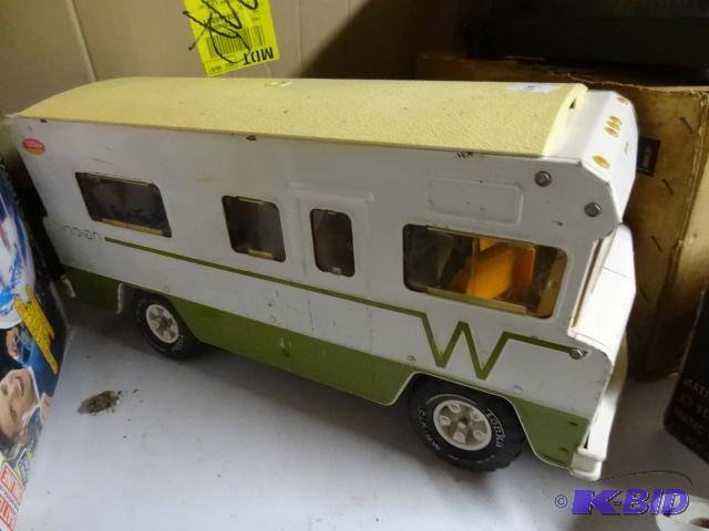 lot 109 image: Tonka Winnebago...