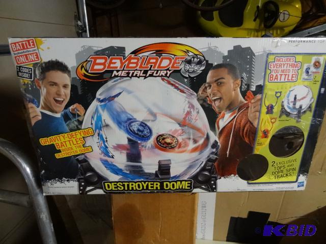 lot 111 image: Beyblade Destroyer Dome...