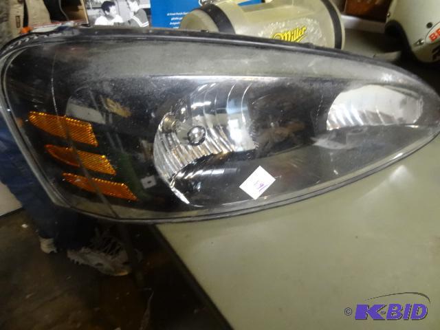 lot 163 image: 2004-2008 Pontiac RH Headlight...