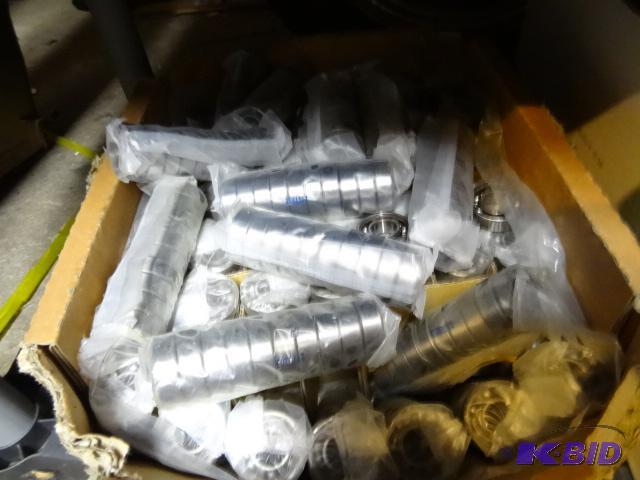 lot 188 image: Qty Approx 400 NTN 6202 UC3 Caged Ball Bearin...