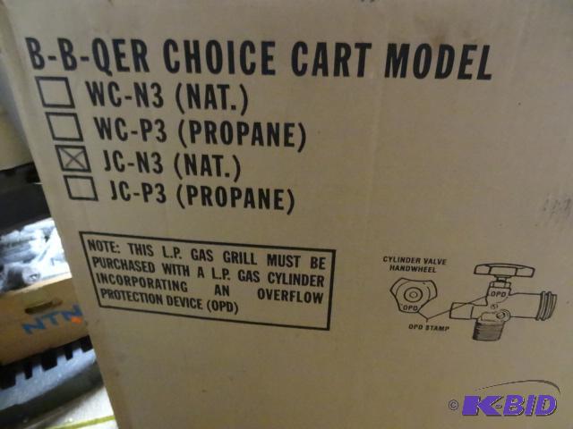 lot 194 image: BBQ Grill Mount B-B-Qer Choice JC-N3 Nat. Gas...