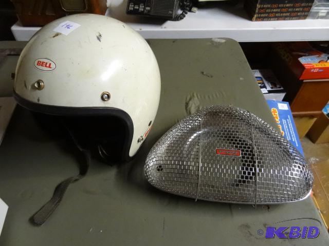 lot 196 image: Bell Helmet Vintage 7 58 Rt...