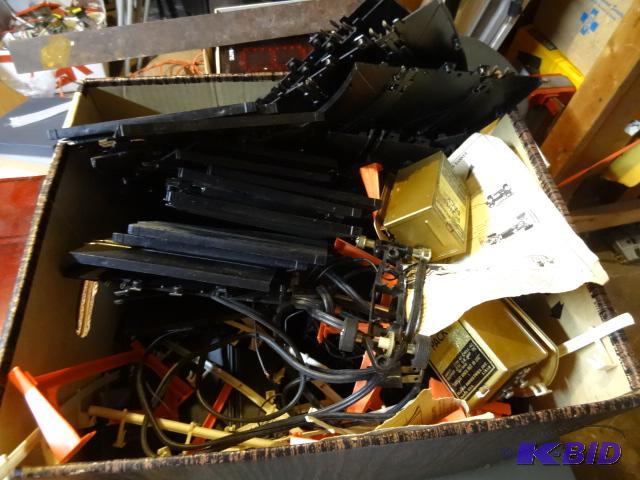 lot 220 image: Vintage Electric Race Car Track. No Cars. 2 T...