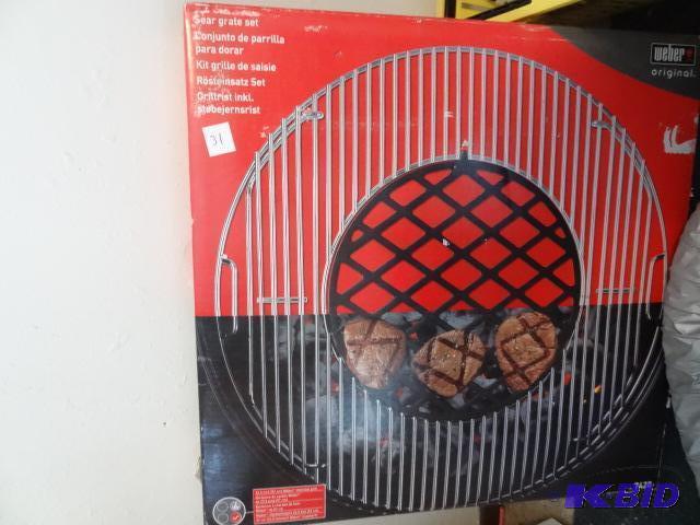 lot 31 image: Weber Grill Sear Grate Set. 22.5" New...