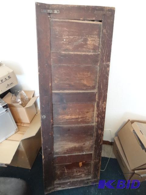 lot 9 image: Vintage Wood Cabinet. Has 7 Pull Down Maps. U...