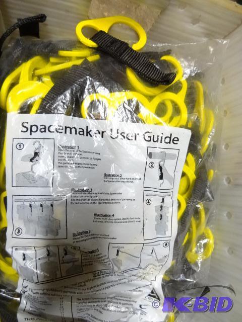 lot 92 image: Spacemaker Closet Hangers 200 ...