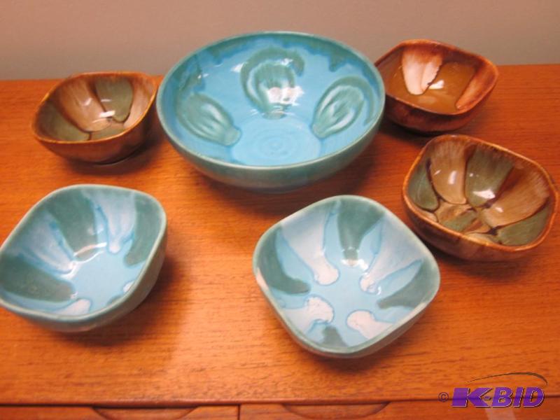lot 106 image: Lot of (6) Mid Century Dryden drip glaze art ...