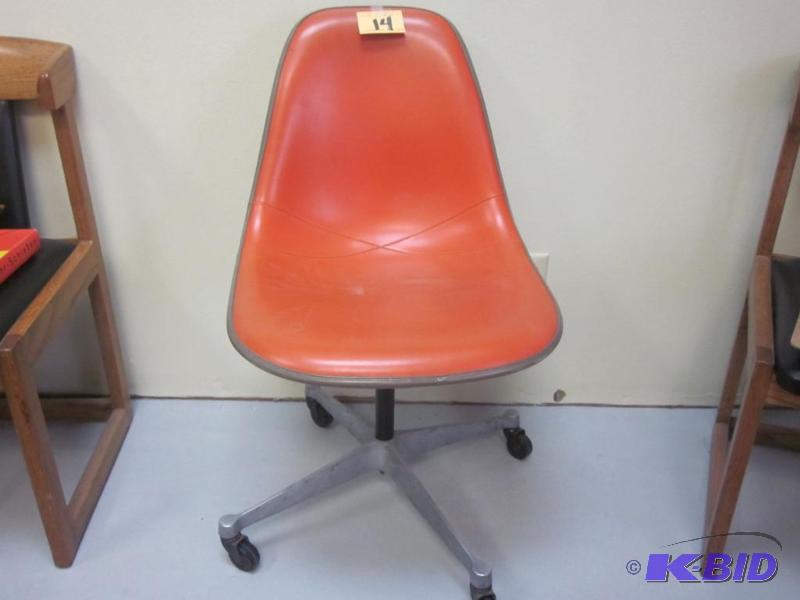 lot 14 image: Mid Century Herman Miller httpwww.hermanmi...