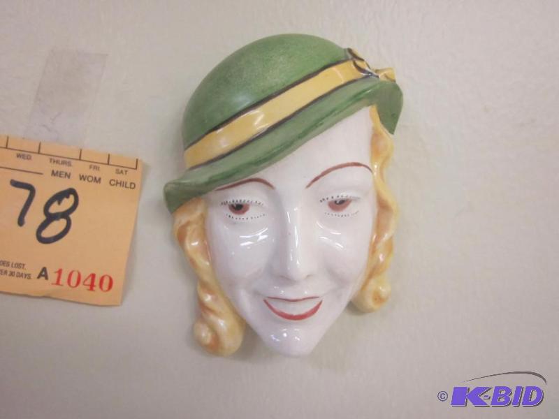 lot 178 image: Small ceramic head decor, made in Japan. ...
