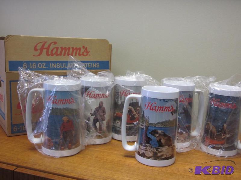 lot 25 image: Extremely Rare, lot of 1977 Hamms Grizzley Ad...