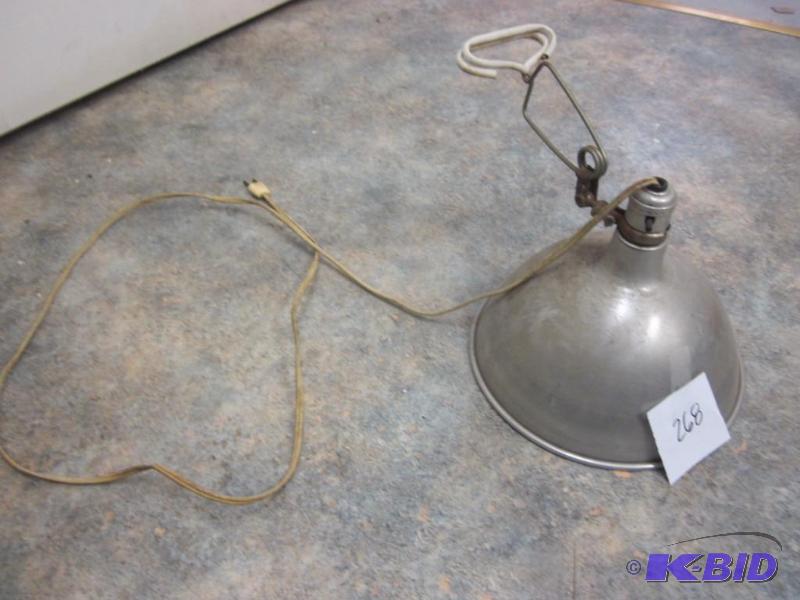 lot 268 image: Light Fixture